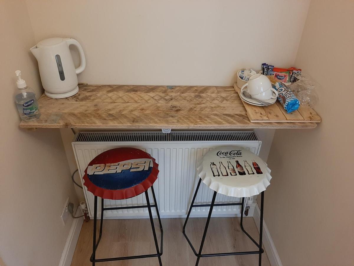 Salisbury - Free Parking Guest house
